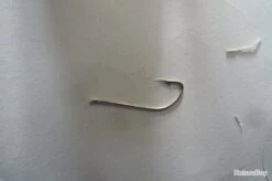 Hameçons 2 Mustad Par 100 Blanc Extra Long -Daiw Peche Magasin 00003 Hamecons 2 mustad par 100 blanc extra long