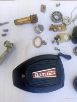 LOT IMPORTANT DE PIECES POUR MOULINET BAM 620 . ( PIECES NEUVES ) 11 LOT IMPORTANT DE PIECES POUR MOULINET BAM 620 . ( PIECES NEUVES ) -Daiw Peche Magasin 00004 LOT IMPORTANT DE PIECES POUR MOULINET BAM 620 . PIECES NEUVES