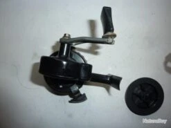 Moulinet Contact 400 Noir Très Bon état Avec Deuxième Bobine Neuve 11 Moulinet Contact 400 Noir Très Bon état Avec Deuxième Bobine Neuve -Daiw Peche Magasin 00004 Moulinet Contact 400 noir tres bon etat avec deuxieme bobine neuve