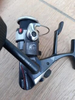 MOULINET MITCHELL FULL COTROL 200 . DEUX BOBINES . PARFAIT ETAT . -Daiw Peche Magasin 00007 MOULINET MITCHELL FULL COTROL 200 . DEUX BOBINES . PARFAIT ETAT